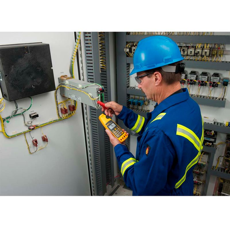 Alicate-Amperimetro-de-Processos-de-Miliamperes-Fluke-773