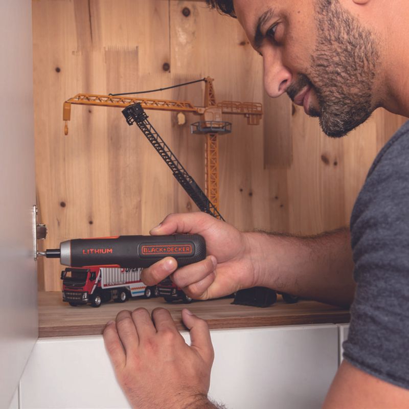 Parafusadeira-4V-Ion-Litio-Black-Decker-BD40K4-LA-ant-ferramentas-9