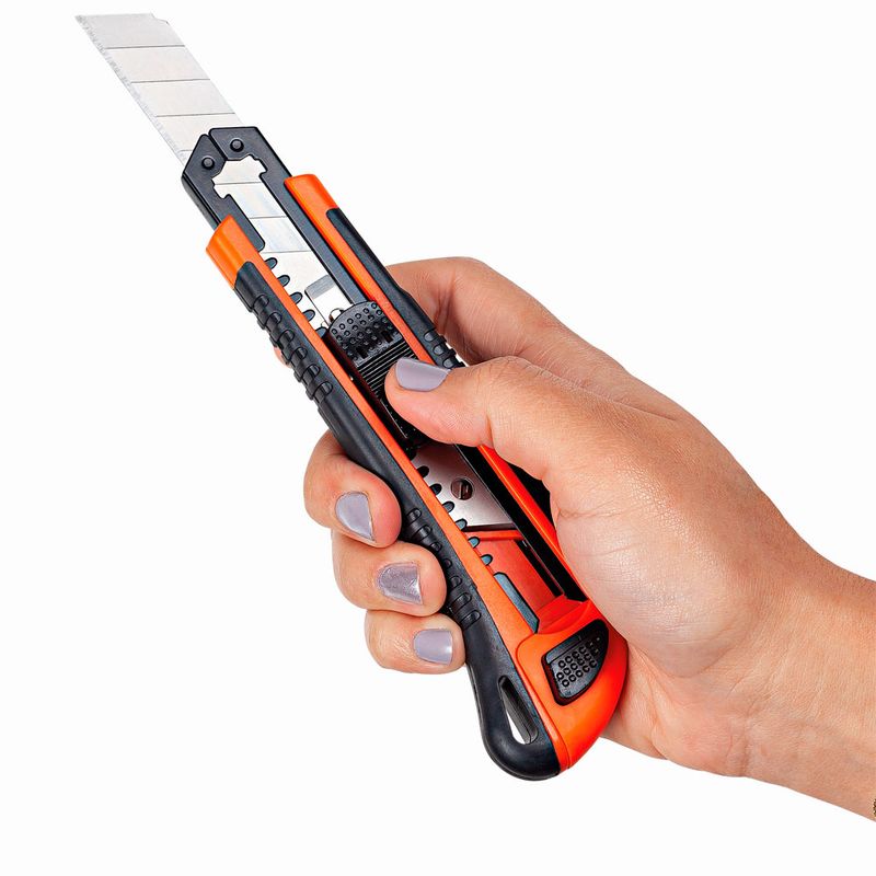 Estilete18mmRobust3370139ANTFERRAMENTAS
