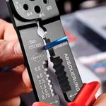 AlicatePrensaTerminalManual05a60mmIsoladaKnipex9722240ANTFERRAMENTAS