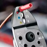 AlicatePrensaTerminalManual05a60mmIsoladaKnipex9722240ANTFERRAMENTAS