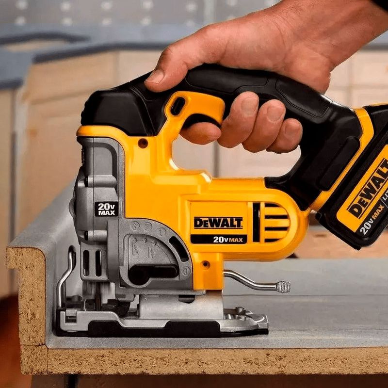 Serra-Tico-Tico-20V-Max-Ions-Litio-sem-Bateria-Dewalt-DCS331-B3-ANT-FERRAMENTAS