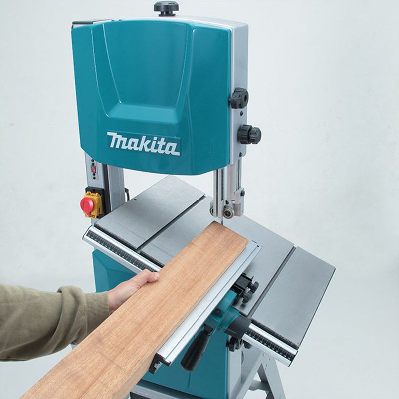 Serra-de-Fita-900W-165mm-Makita-LB1200F-ant-ferramentas-1aa