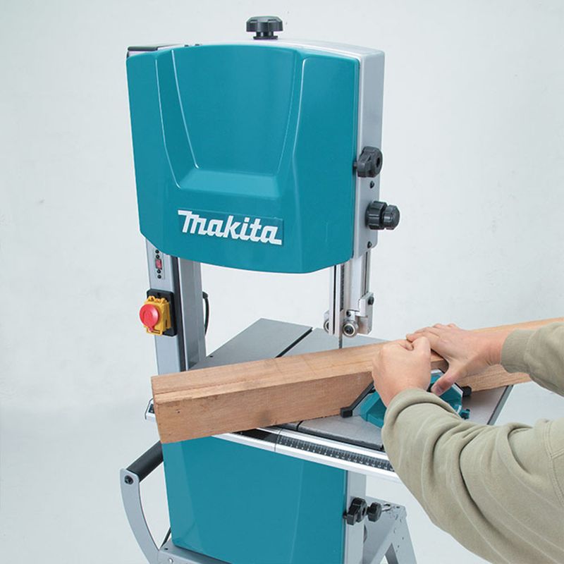 Serra De Fita 900W 165mm Makita LB1200F - ANT Ferramentas