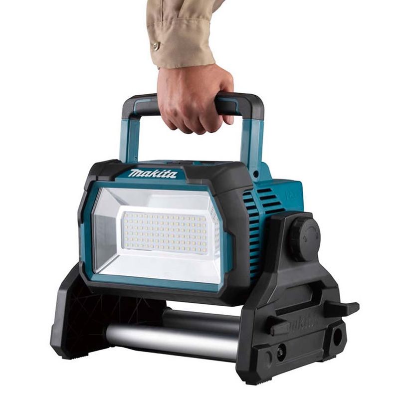 Refletor-a-Bateria-18V-Makita-DML809-ANT-Ferramentas