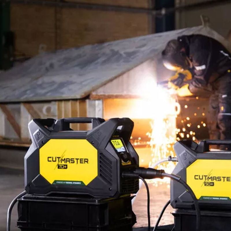 Maquina-De-Corte-Plasma-70A-30mm-Esab-Cutmaster-70-ANT-Ferramentas