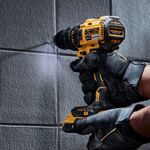 parafusadeira-furadeira-de-impacto-brushless-a-bateria-20v-1-2pol-dewalt-dcd7781d1-br-ant-ferramentas